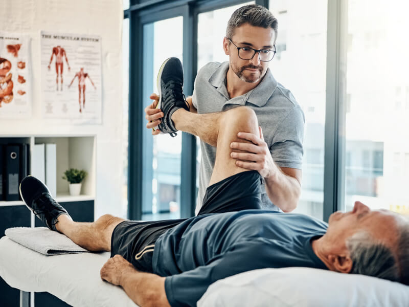 how much do physical therapists make